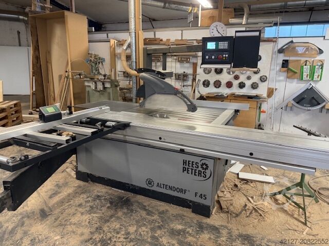 Formatkreissäge mit Vorritzer Altendorf F45 Pro Drive