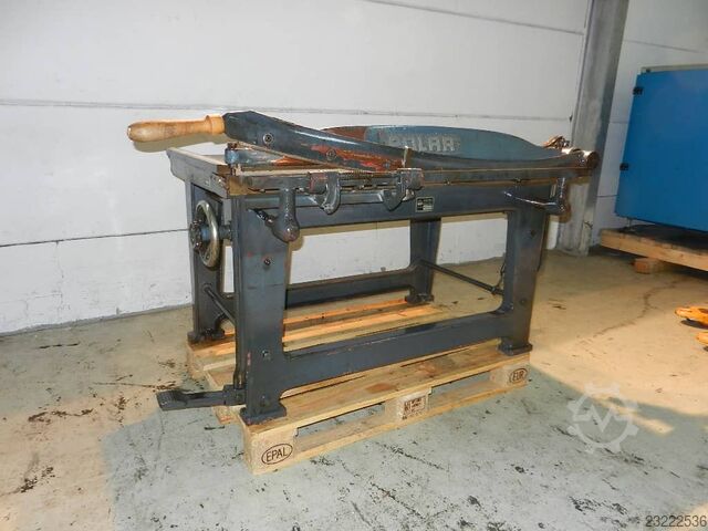 Board Cutter Polar Mohr 110
