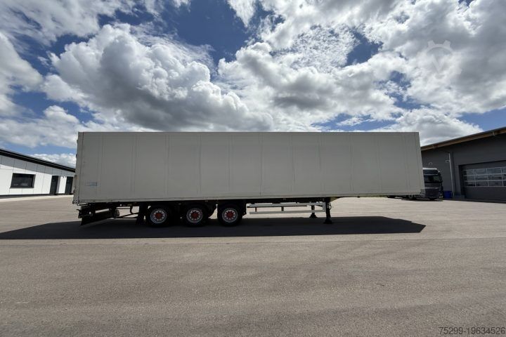 Kofferauflieger Schmitz Cargobull SK024/27 Koffer / Swiss-Vehicle