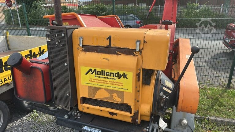 Schredder Dücker HM 200 Wood Chipper