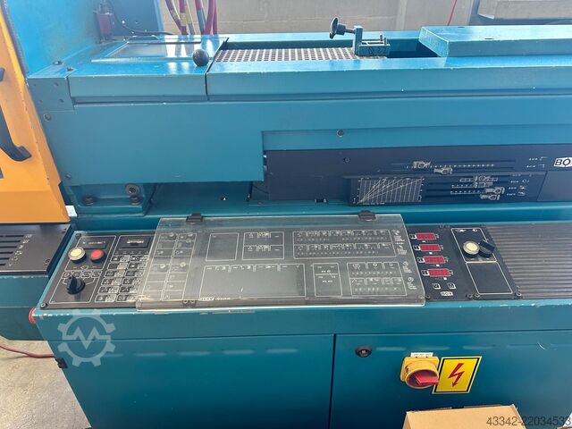 Injection  Molding Machine DR. BOY 22 D