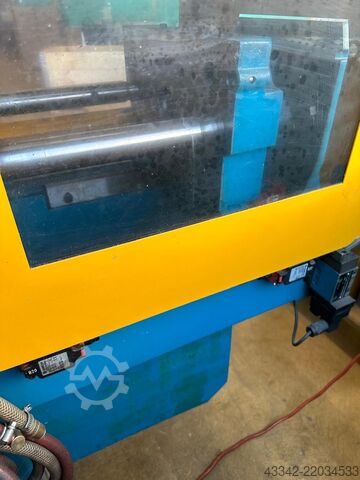 Injection  Molding Machine DR. BOY 22 D