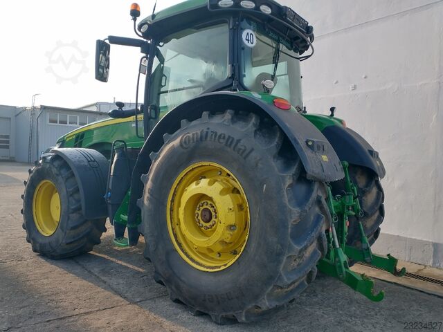 John Deere 8345R (MY18) John Deere 8345R (MY18)