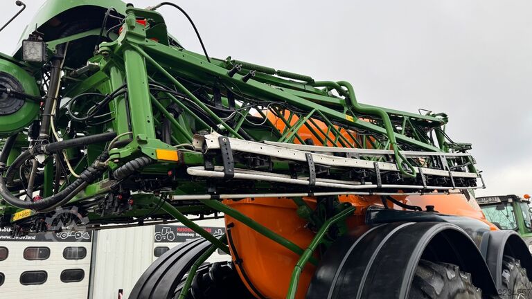 Amazone UX 11200 36m 68.300 ha top Zustand Amazone UX 11200 36m 68.300 ha top Zustand