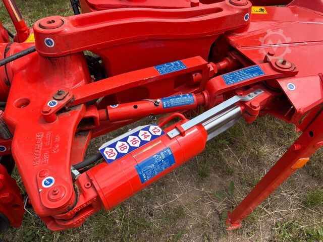 Kuhn Vari-Master 153 5 (4E+1) Kuhn Vari-Master 153 5 (4E+1)