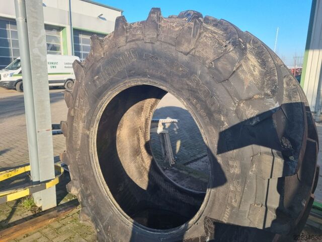 Trelleborg IF900/60R42 TM 1000 Trelleborg IF900/60R42 TM 1000