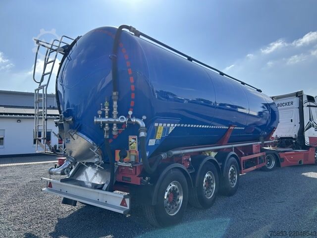 Silo semitrailer Feldbinder KIP 50.3 eigene Hydraulik