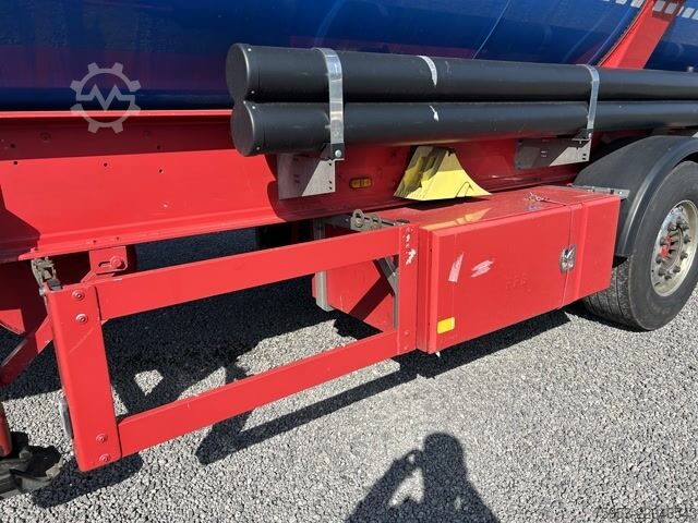 Silo semitrailer Feldbinder KIP 50.3 eigene Hydraulik