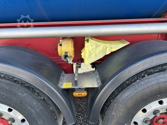 Silo semitrailer Feldbinder KIP 50.3 eigene Hydraulik