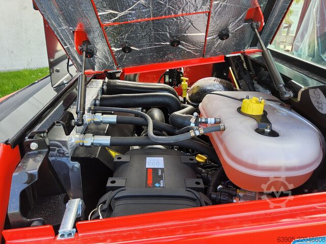 All-terrain forklift Manitou M 30-4