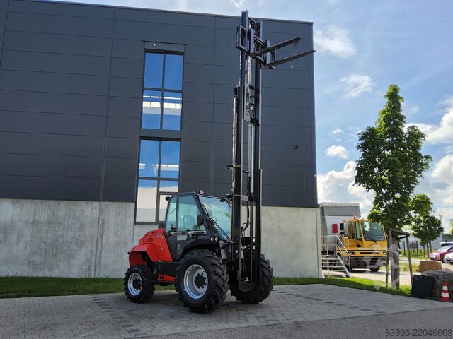 All-terrain forklift Manitou M 30-4