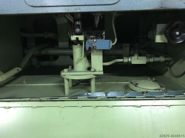 Dreischneider Halbautomat Sperr & Lechner Hydromat SL III M-900