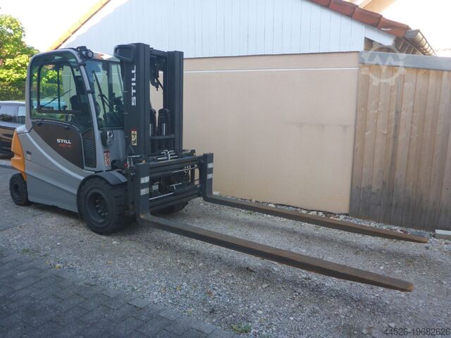Electric 4-wheel forklift Still RX 60-45