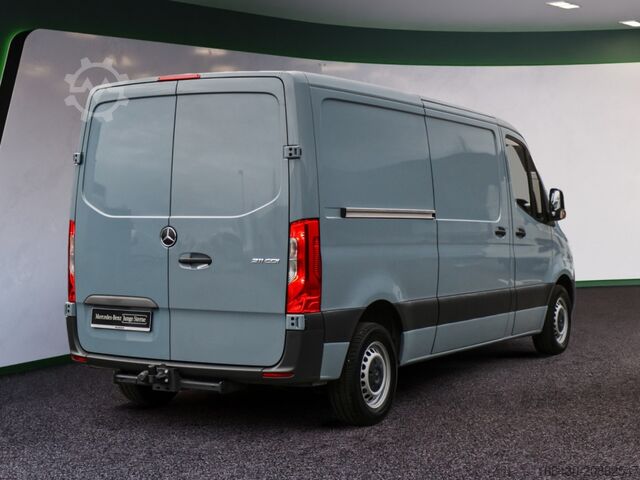 Kastenwagen Mercedes-Benz Sprinter 211 CDI Kasten L2H1 AHK DAB Klima Bl