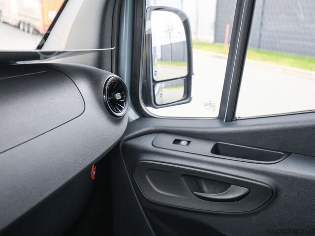 Panel van Mercedes-Benz Sprinter 211 CDI Kasten L2H1 AHK DAB Klima Bl