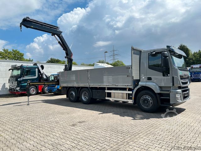 Truck mounted crane IVECO Pritsche + HIAB HIDUO 228 Kran