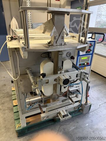 Schlauchbeutelmaschine Comipack VM-40