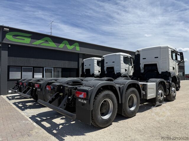 Roll-off tipper truck MAN MAN 41.520 TGS 40Ton 8x4 EU6 Chassis
