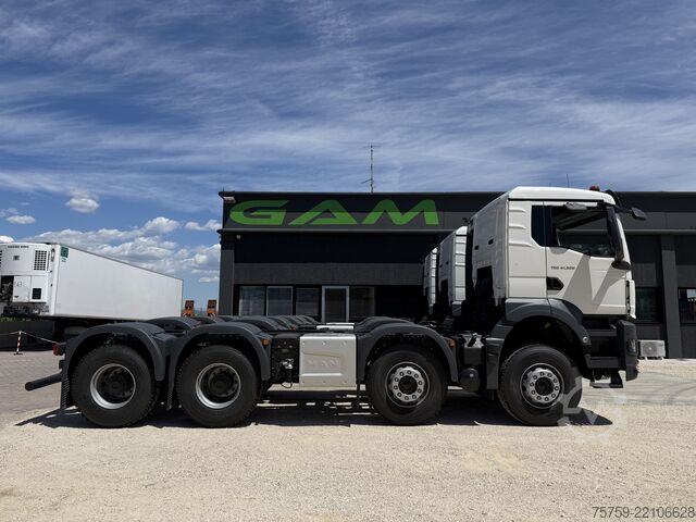 Roll-off tipper truck MAN MAN 41.520 TGS 40Ton 8x4 EU6 Chassis
