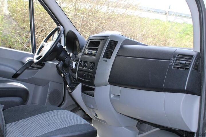 Refrigerator body van MERCEDES-BENZ Sprinter 310 ColdCar 3+3 Türen -33°C