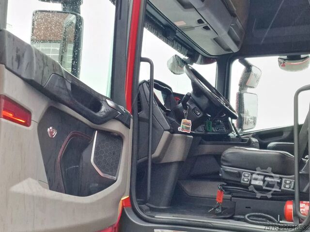 Standard-SZM Scania R580 V8 NGS Highline 6x2 - Retarder - Leather -...
