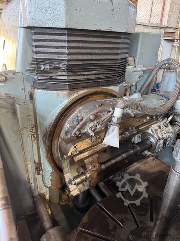 Gear hobbing machine Pfauter P1250