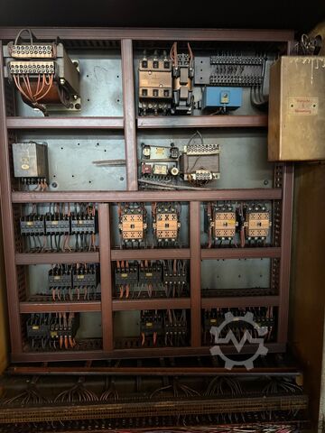 Gear hobbing machine Pfauter P1250