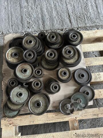 Gear hobbing machine Pfauter P1250