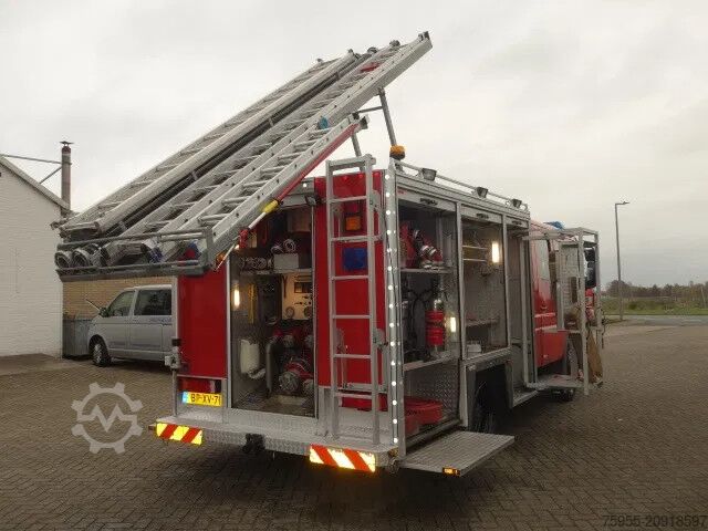 Fire engine Mercedes-Benz 1325 godiva pump bomberos
