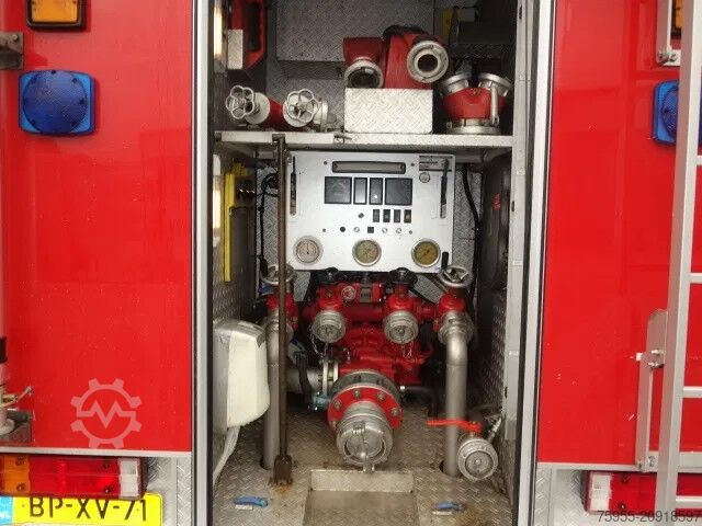 Fire engine Mercedes-Benz 1325 godiva pump bomberos