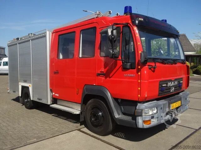 Fire engine MAN LE 220C GODIVA POMP 2000 LITER TANK,MANUAL GEARBOX