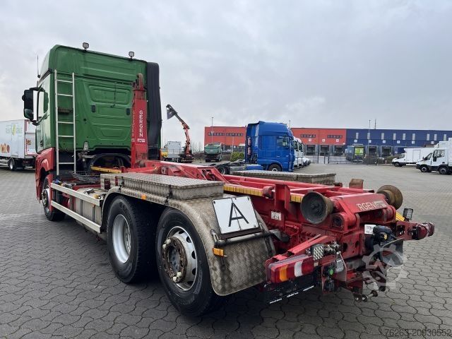 Abrollkipper MERCEDES-BENZ Actros 2745 6x2 Gergen 21/70 Abrollkipper