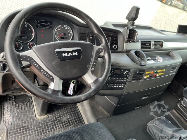 Flatbed truck MAN TGX 26.480 6x2 Atlas 145.2 Kran Baustoff / AHK