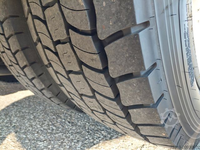 Jumbo truck MAN TGX 18.470 LL + Gniotpol G-4080 120 m3 Durchbar