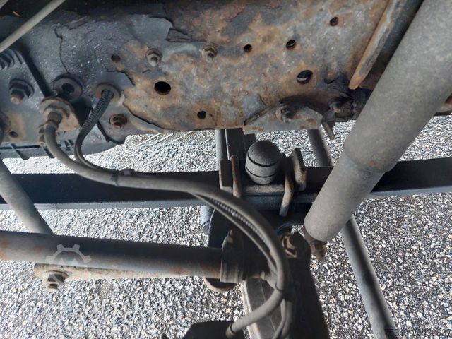 Transporter mit Pritsche & Plane IVECO 75E21 4x2 LBW Nutzlast 3t 18 Paletten