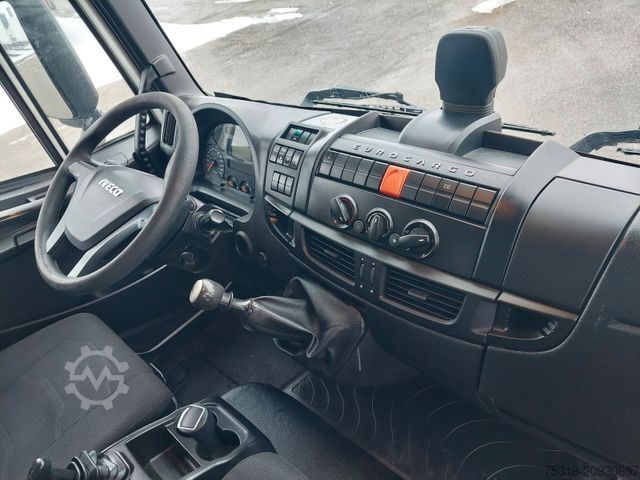 Curtain sider van IVECO 75E21 4x2 LBW Nutzlast 3t 18 Paletten