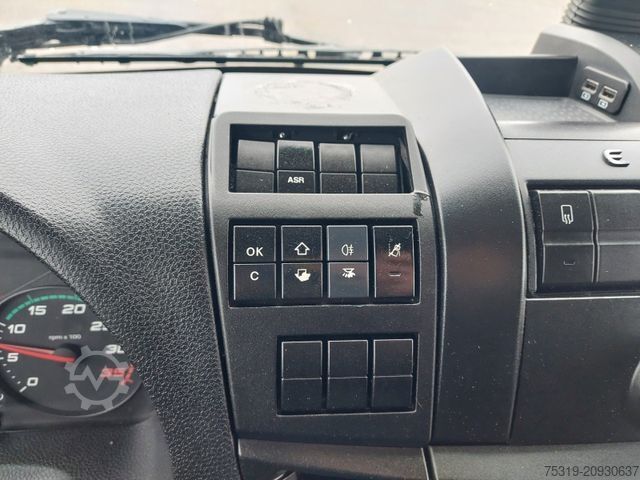 Curtain sider van IVECO 75E21 4x2 LBW Nutzlast 3t 18 Paletten