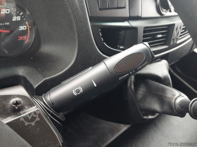 Curtain sider van IVECO 75E21 4x2 LBW Nutzlast 3t 18 Paletten