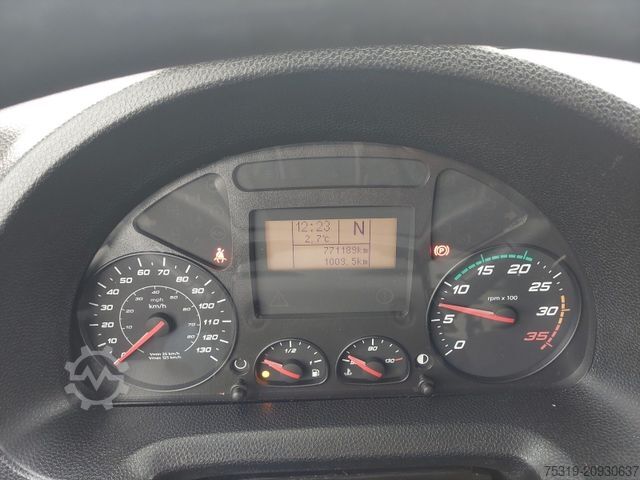 Curtain sider van IVECO 75E21 4x2 LBW Nutzlast 3t 18 Paletten