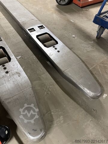 Niederhubwagen Jungheinrich ESE 120
