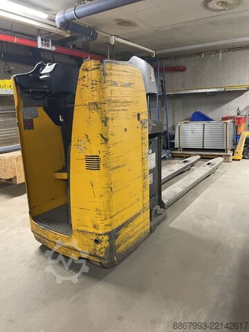 Niederhubwagen Jungheinrich ESE 120