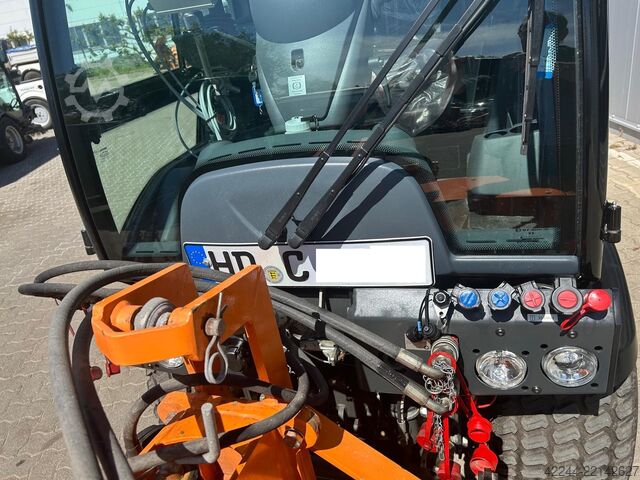 Kommunalfahrzeug / Geräteträger Holder C 55 SC