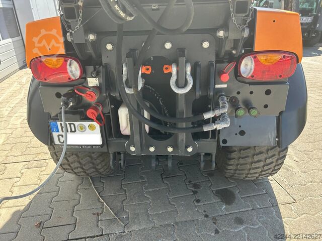 Kommunalfahrzeug / Geräteträger Holder C 55 SC