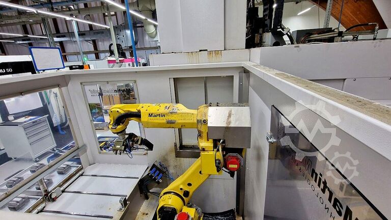 5-Achs Bearbeitungszentrum Stama MC 526