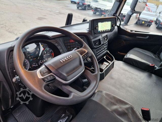 Tipper truck Iveco X-WAY