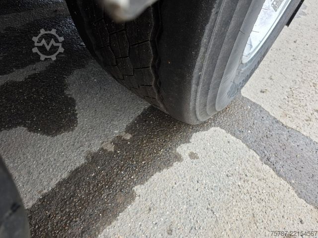 Tanker semitrailer FELDBINDER 26TL liegendes Euter, 2 x Befüllung, Schwallwand