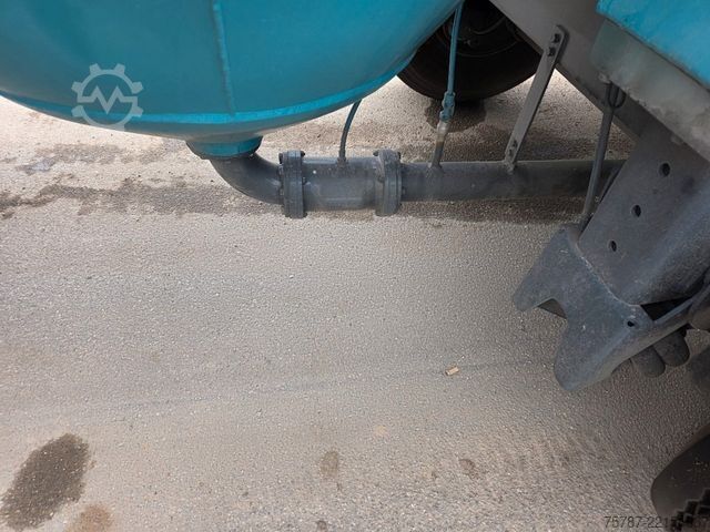 Tanker semitrailer FELDBINDER 26TL liegendes Euter, 2 x Befüllung, Schwallwand
