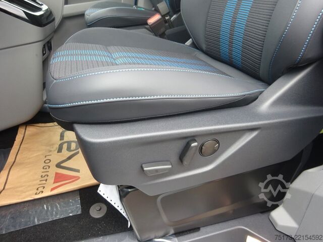 Minibus FORD Tourneo Custom 340L1 Sport PHEV AHK Exklusiv ACC