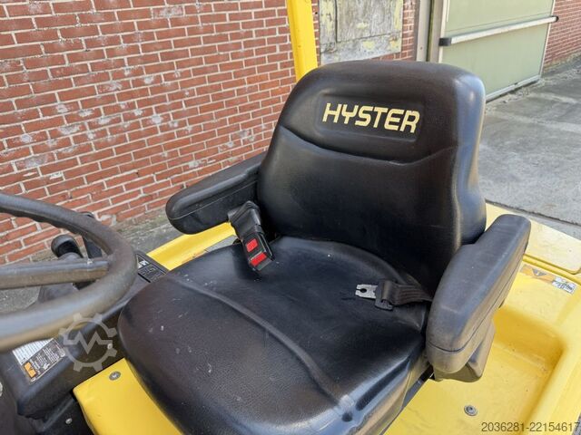 Electric 4-wheel forklift Hyster J1.80XMT