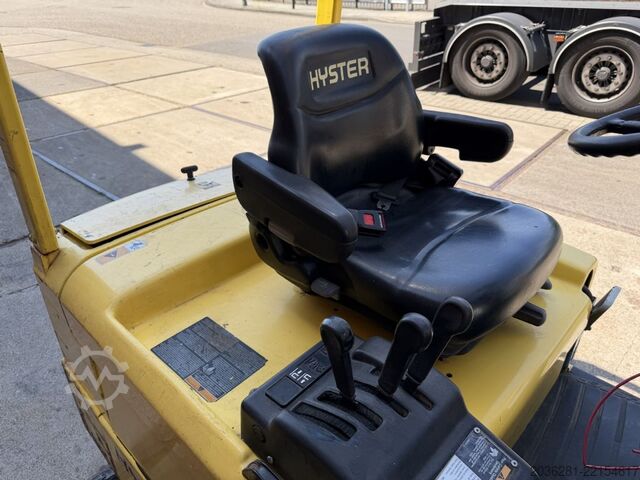 Electric 4-wheel forklift Hyster J1.80XMT